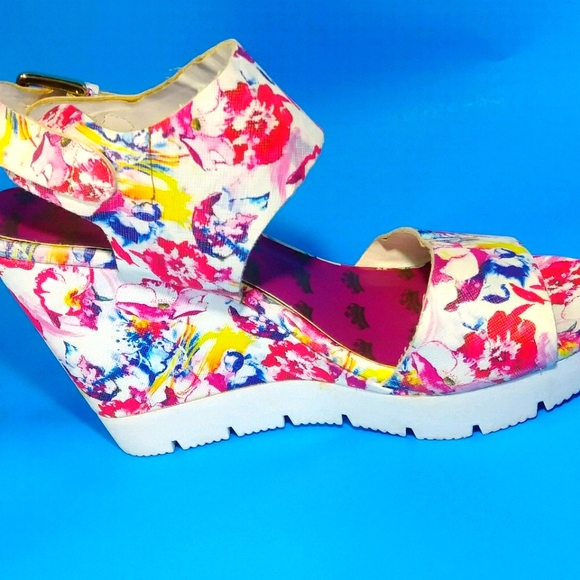 Juicy couture wedges - Picture 4 of 16